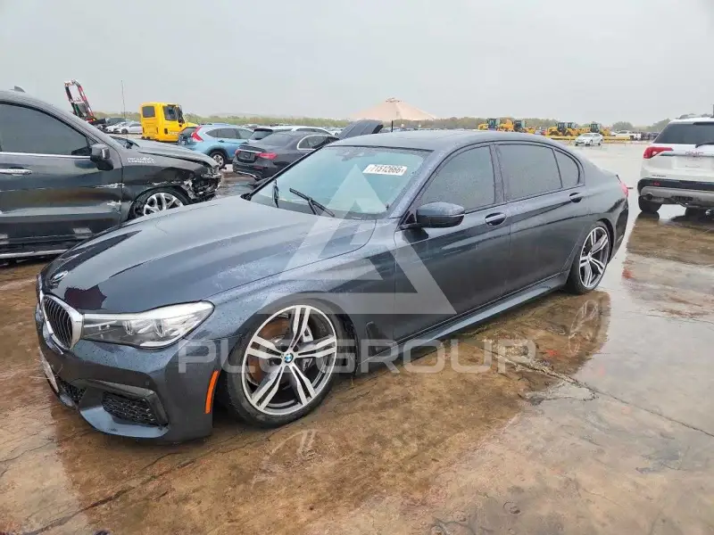 2019 BMW 740 photo