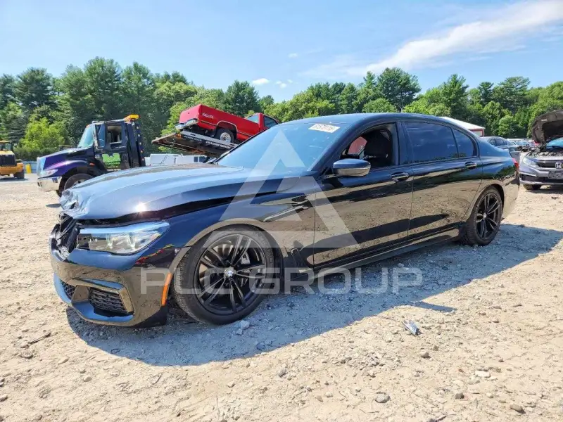 2019 BMW 740 photo
