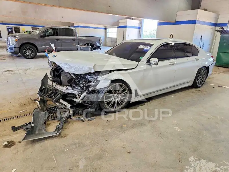 2019 BMW 740 фото
