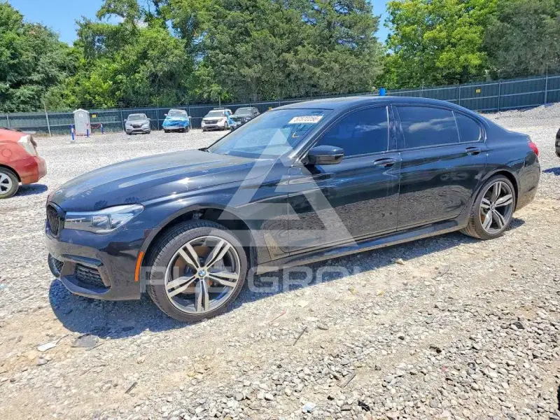 2019 BMW 740 фото