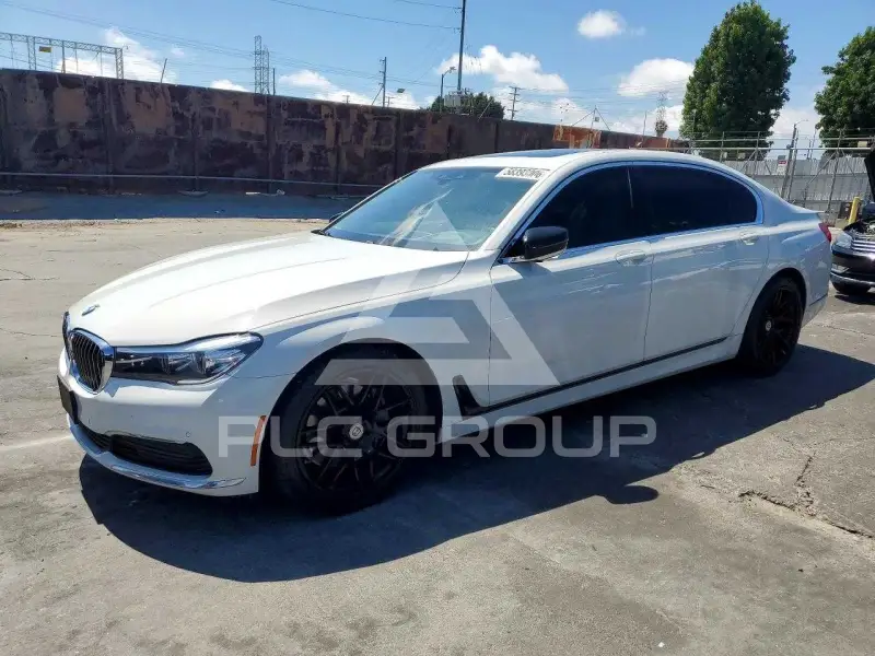 2019 BMW 740 фото