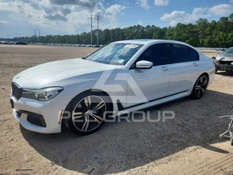 2019 BMW 740 фото