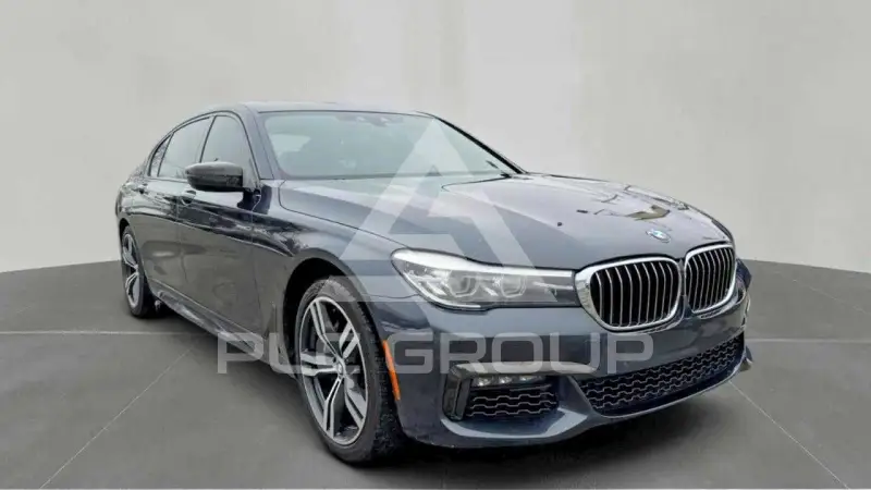 2019 BMW 740 фото