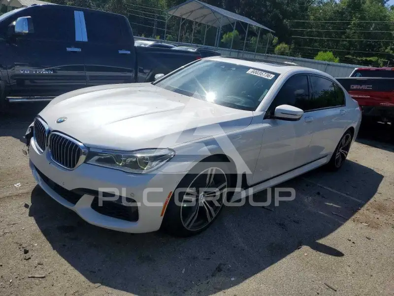 2019 BMW 750 photo