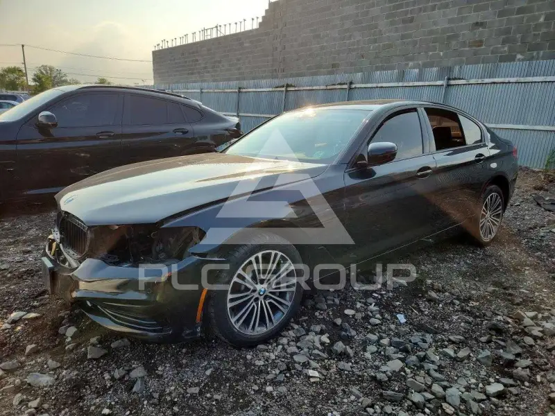 2019 BMW 530 photo