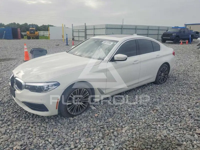 2019 BMW 530 фото