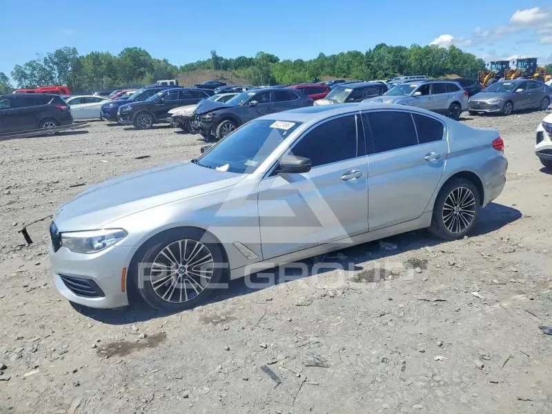2019 BMW 530 фото