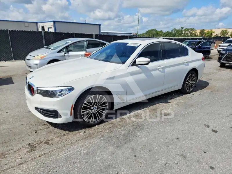 2019 BMW 530 фото