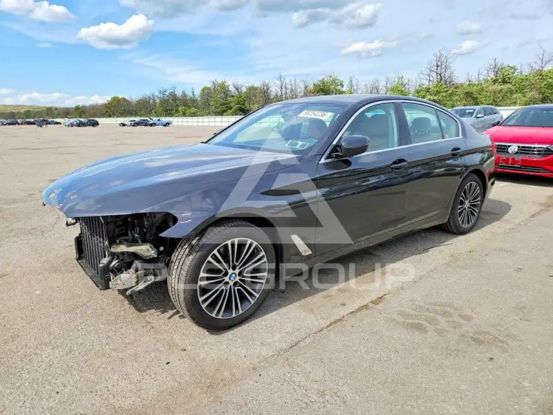2019 BMW 530 photo
