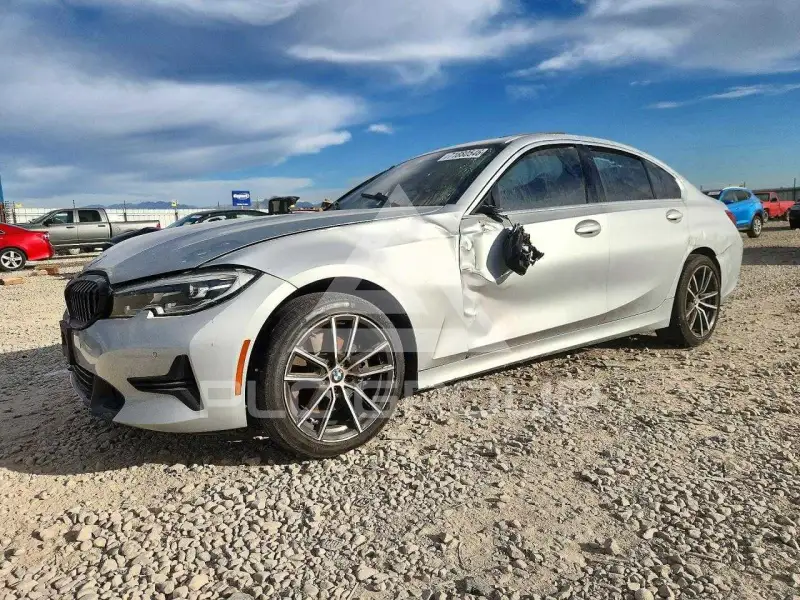 2019 BMW 330 фото