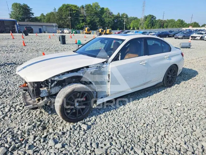 2019 BMW 330 фото