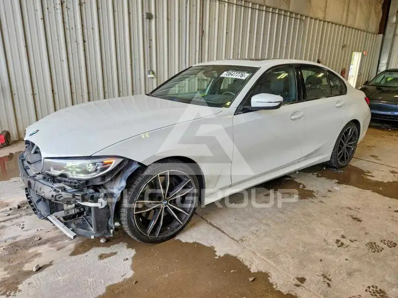 2019 BMW 330 фото
