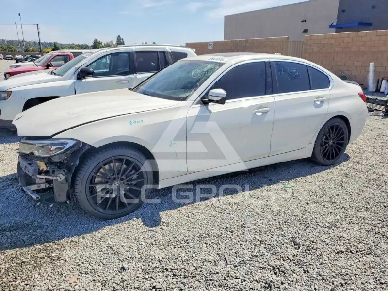 2019 BMW 330 фото