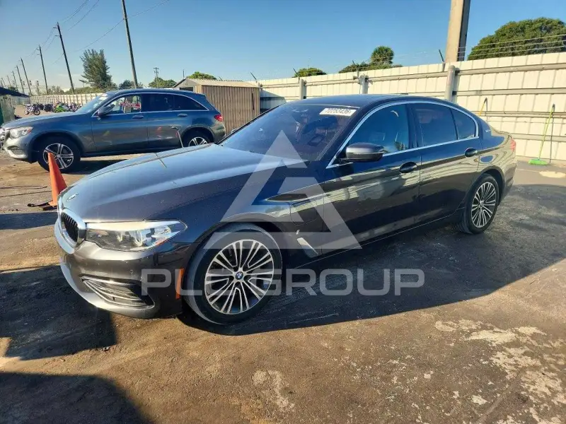 2019 BMW 530 фото