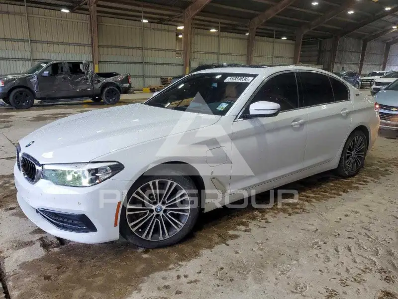 2019 BMW 530 фото