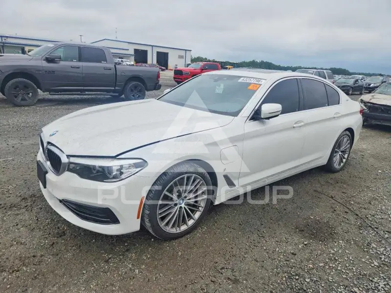 2019 BMW 530 фото