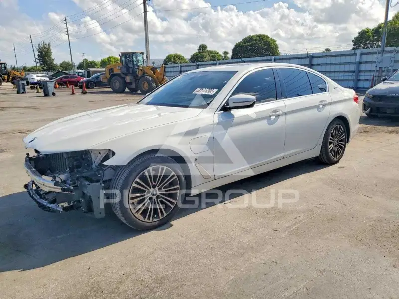 2019 BMW 530 photo