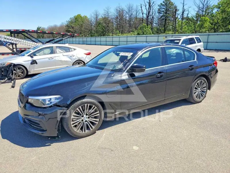 2019 BMW 530 фото