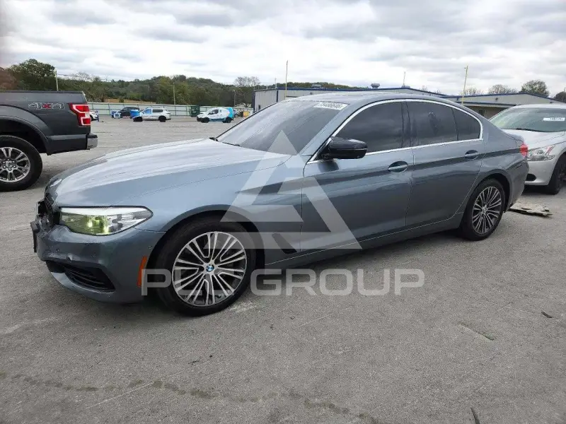 2019 BMW 540 фото