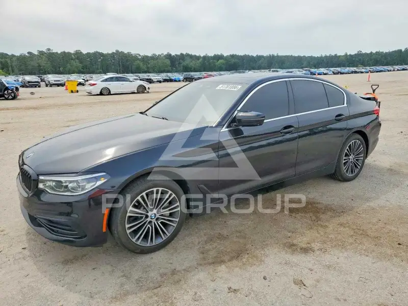2019 BMW 540 photo