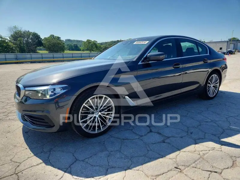 2019 BMW 540 фото