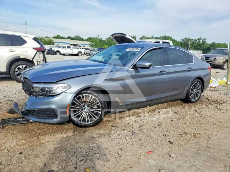 2019 BMW 540 фото