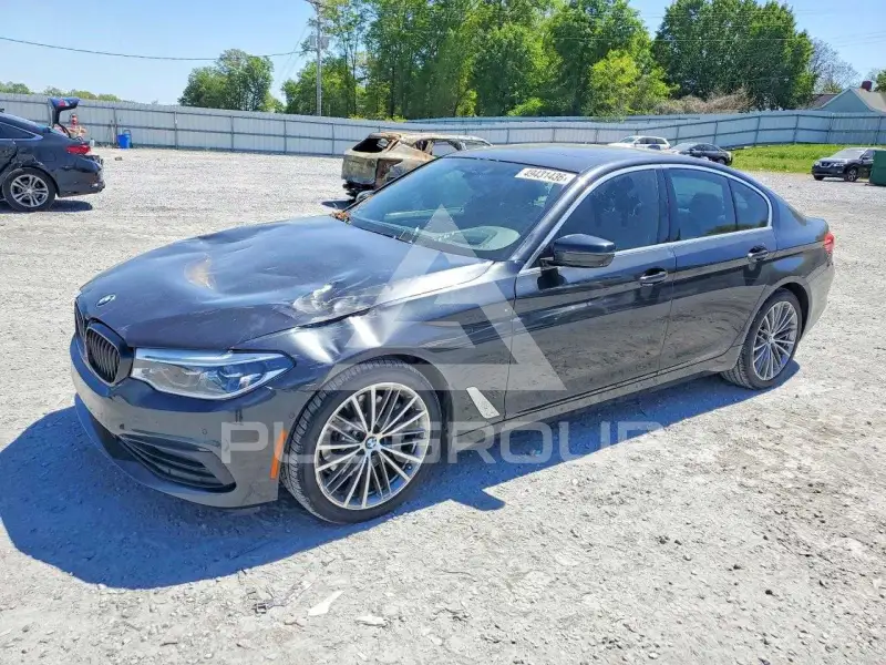 2019 BMW 540 фото
