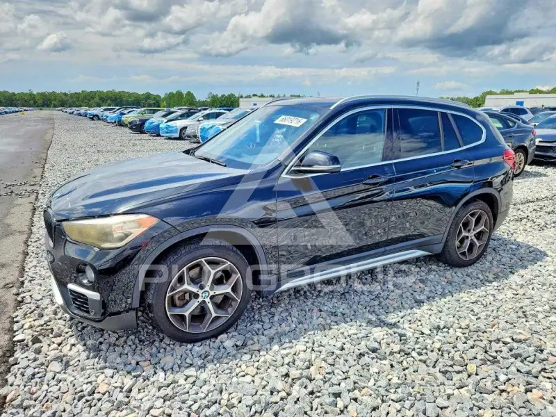 2019 BMW X1 фото