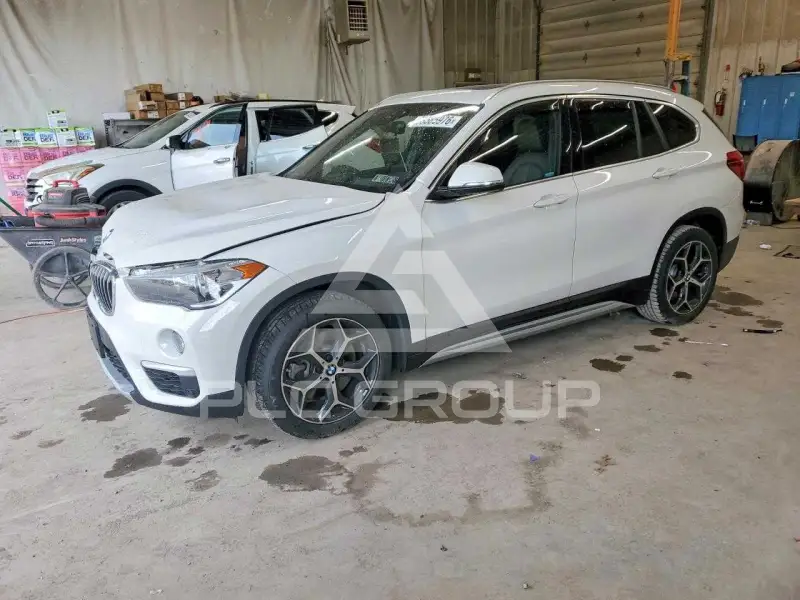 2019 BMW X1 фото