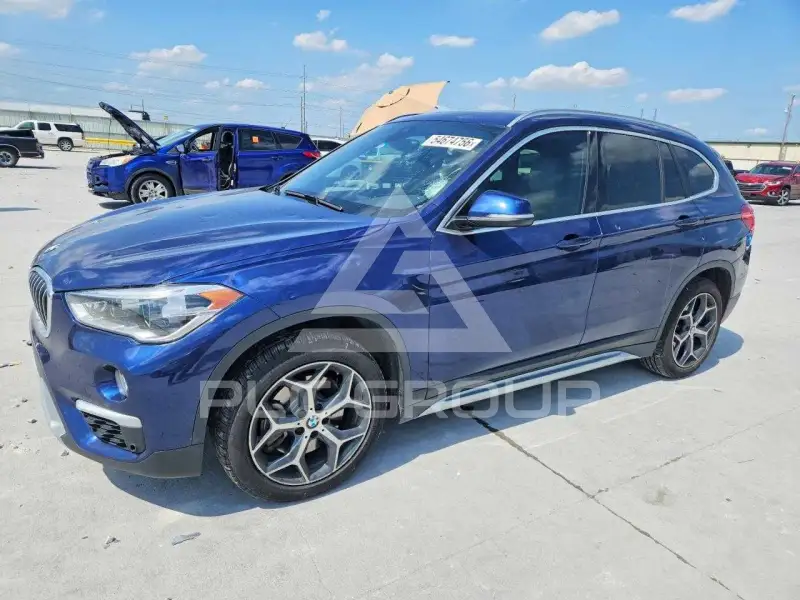 2019 BMW X1 photo