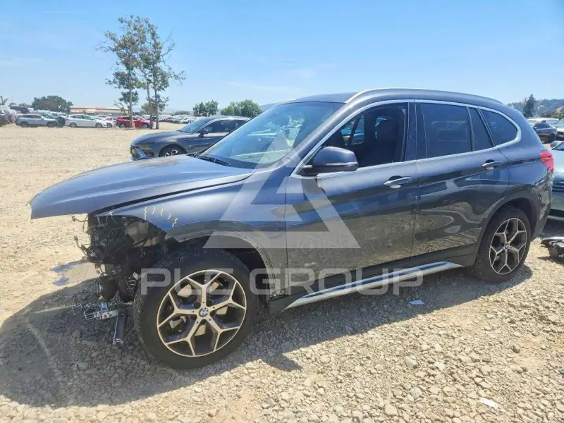2019 BMW X1 фото