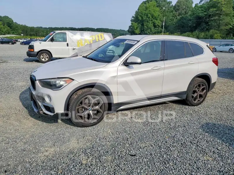 2019 BMW X1 photo