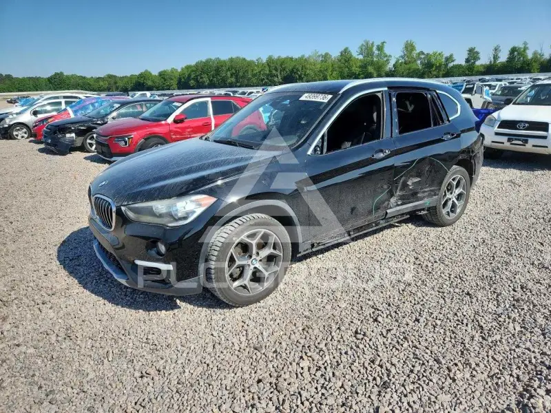 2019 BMW X1 фото