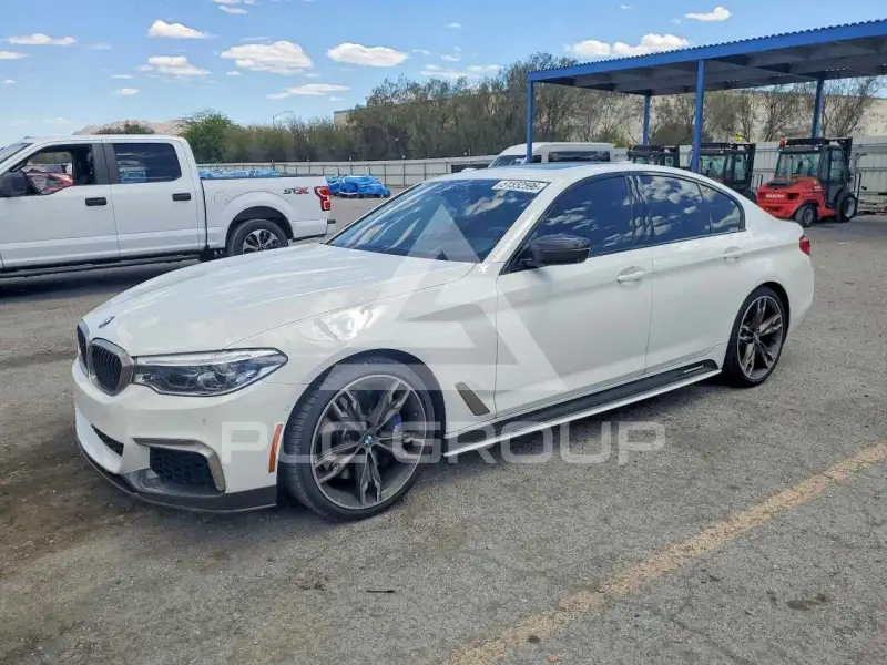 2019 BMW M5 фото