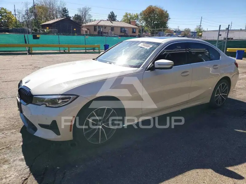 2019 BMW 330 фото