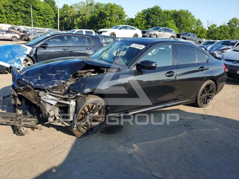 2019 BMW 330 фото