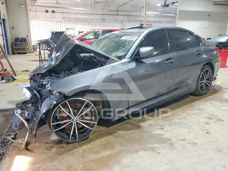 2019 BMW 330 фото