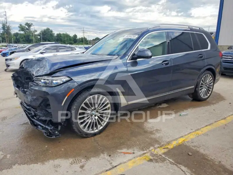 2019 BMW X7 photo