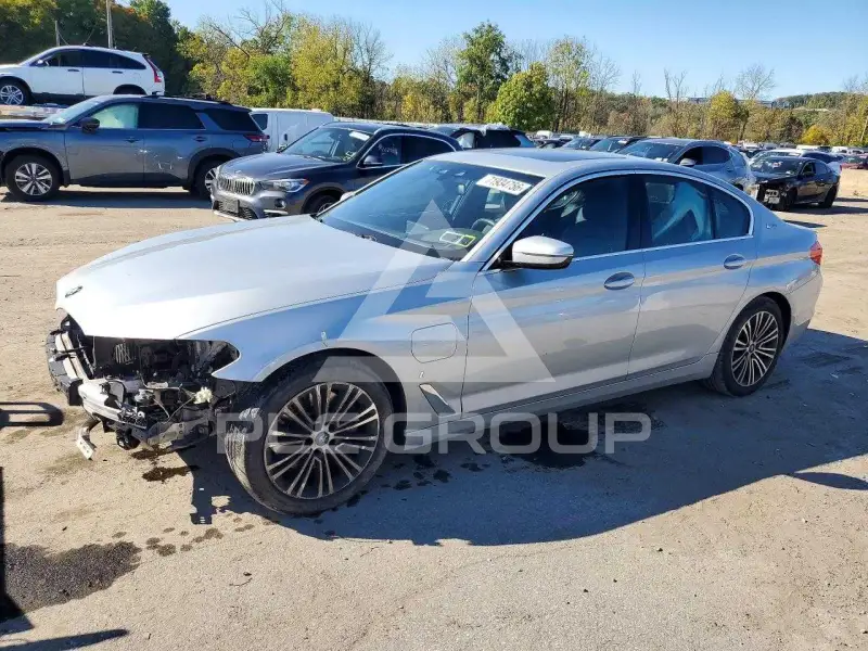 2019 BMW 530 photo
