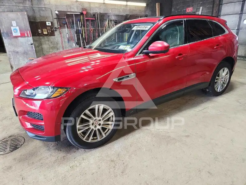 2019 Jaguar F-PACE photo