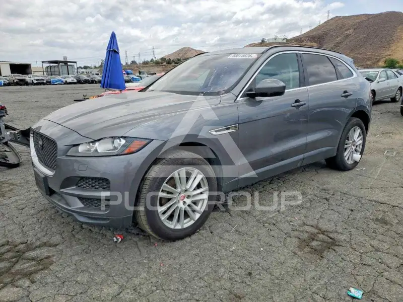 2019 Jaguar F-PACE photo