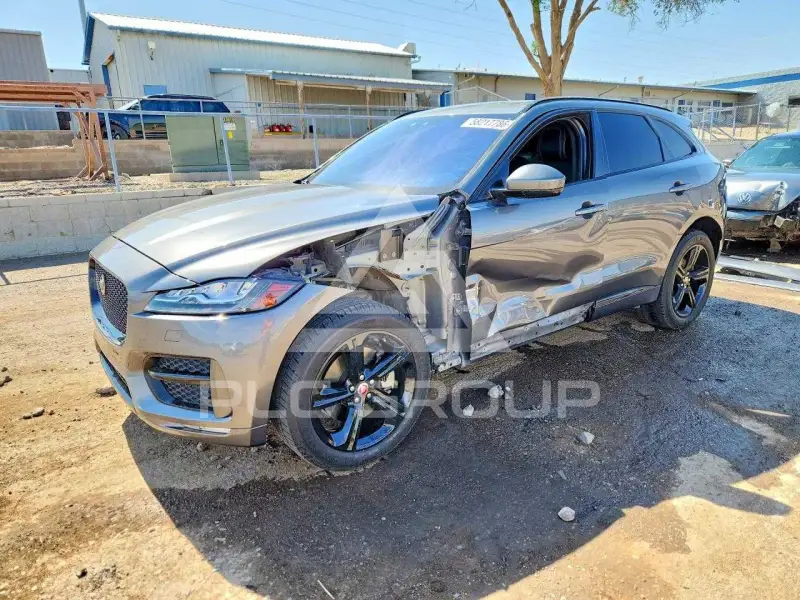 2019 Jaguar F-PACE photo