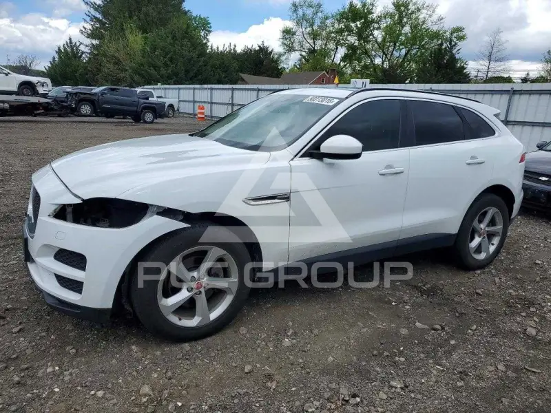 2019 Jaguar F-PACE photo