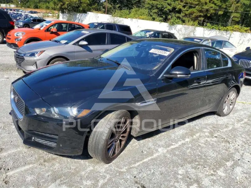 2019 Jaguar XE фото