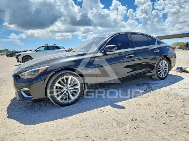 2019 Infinity Q50 photo