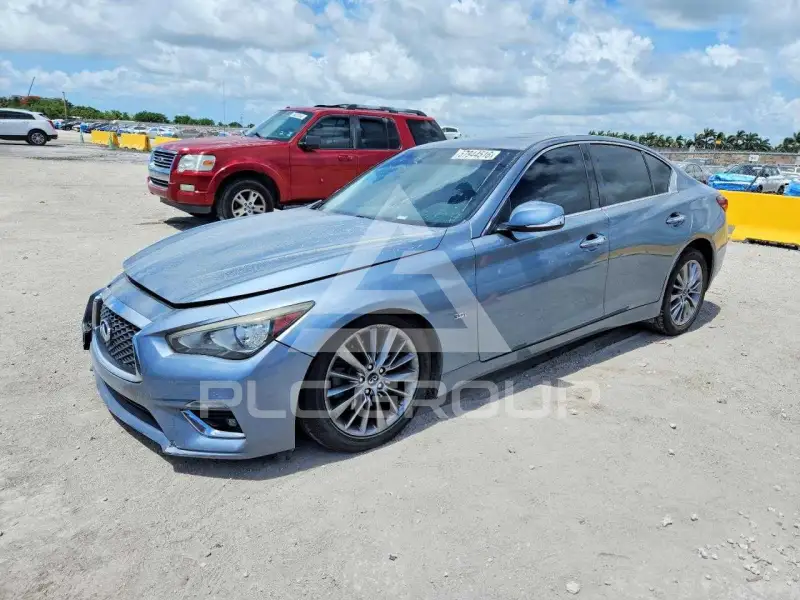2019 Infinity Q50 photo