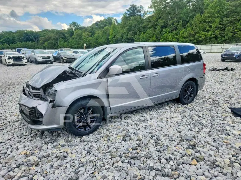 2019 Dodge CARAVAN фото