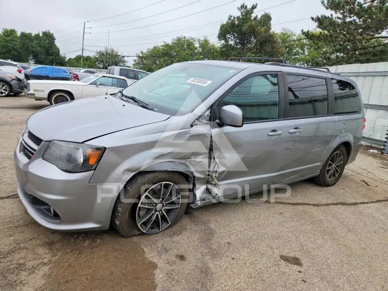 2019 Dodge CARAVAN фото