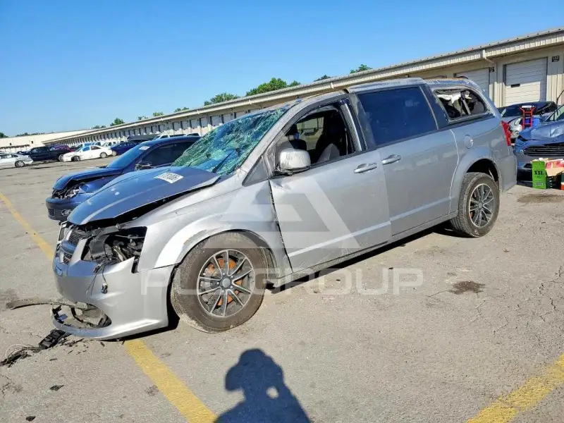 2019 Dodge CARAVAN фото