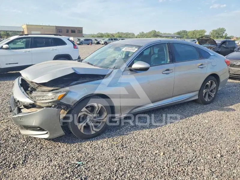 2019 Honda Accord photo